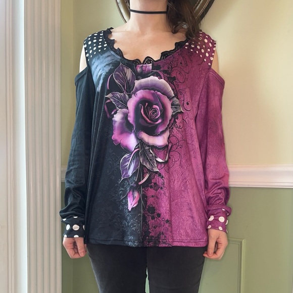 SHEIN Tops - SHEIN purple flower cold shoulder lace top